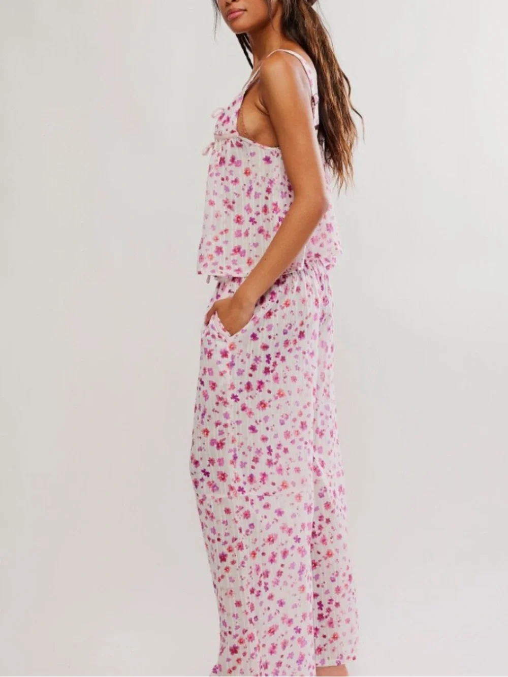 💕Free People Floral Two-Piece Lounge Set/Pajamas in Pink - Picture 3 of 7